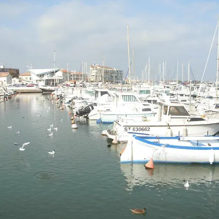 Les Sables Du Midi Camping